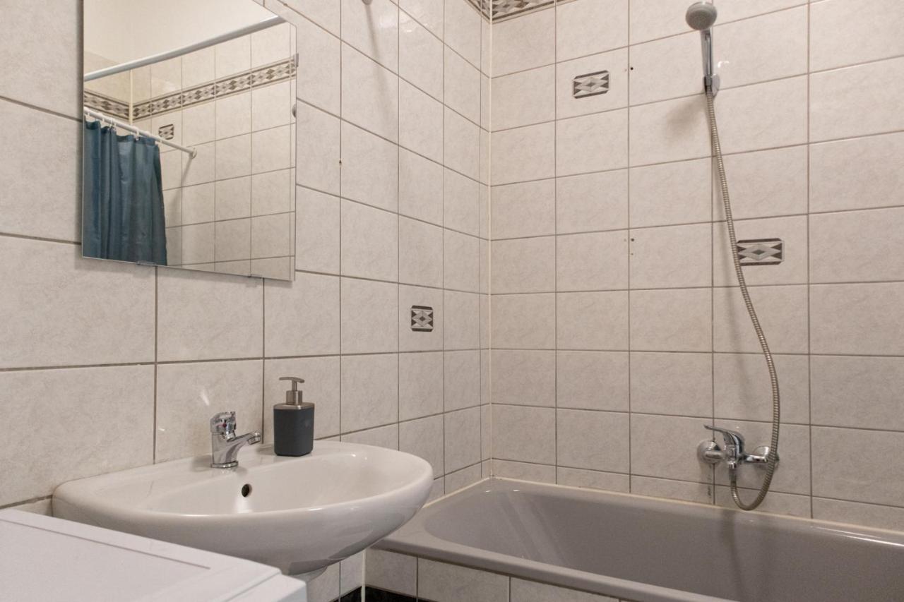 Spacious 2Br Apt.-Near Wiener Stadthalle Dış mekan fotoğraf